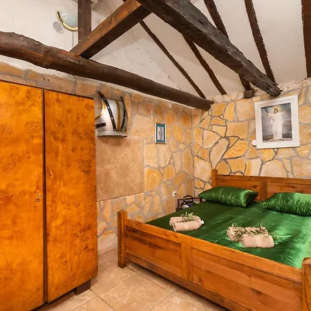 House Jantar Bukovic