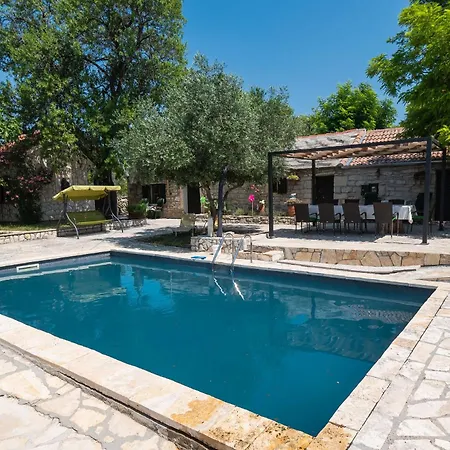 House Jantar Tatil Evi *