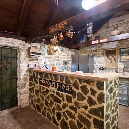 House Jantar